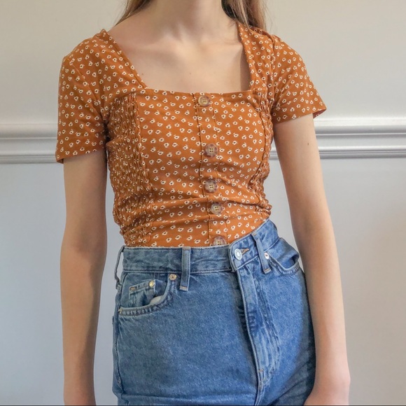 Rust Orange Floral Top with Buttons - Picture 2 of 6